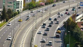 kalkoen Istanbul 12 januari 2023, verkeer in een hoog weg in Istanbul video