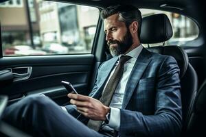 transporte hombres coche joven negocio teléfono contento empresario conducción dentro adulto. generativo ai. foto