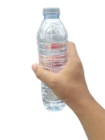 fles van water in hand, transparant achtergrond png