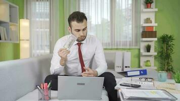 The young businessman is experiencing financial difficulties. video