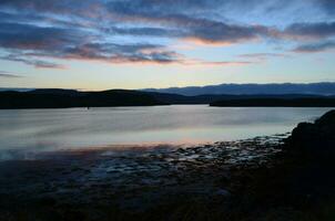 hermosa laminación cielo en el isla de skye foto