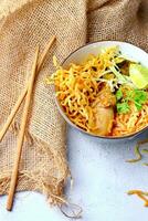 Khao asique receta, khao soi khao asique Kai, tailandés tallarines Khao asique, pollo curry con Condimento foto