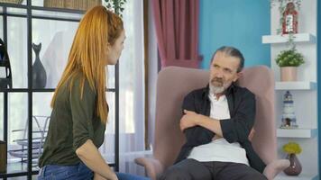 Father with psychological problems does not talk to his daughter. video