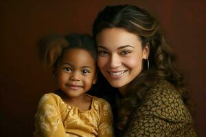 joven mujer con pequeño africano niño sonriente retrato. generar ai foto