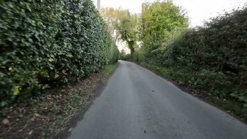 Herbst Fahrt durch still Landschaft Straßen video