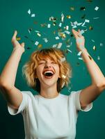 contento mujer celebrando en un sólido antecedentes ai generativo foto