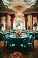 Boda banquete mesa decorado con flores y Manteles, ai generativo foto