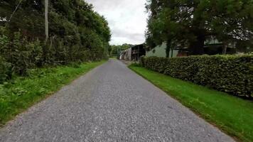 Herbst Fahrt durch still Landschaft Straßen video