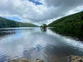 un ver de el norte Gales campo a lago vyrnwy foto