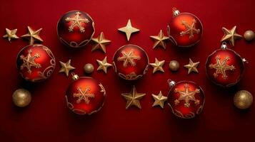 un parte superior ver de Exquisito Navidad adornos, incluso espumoso oro estrellas y intrincadamente diseñado Navidad pelota, ai generado foto