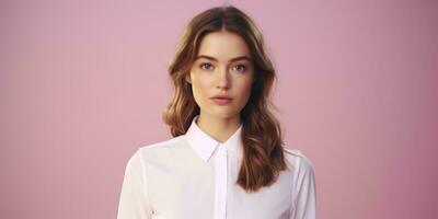 retrato de un hermosa joven mujer en un blanco camisa en un rosado antecedentes. ai generado. foto