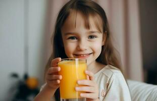 linda niña con naranja jugo. generar ai foto