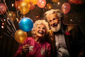 un más viejo Pareja es sonriente y participación globos ai generativo foto