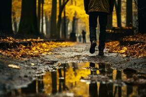 un hombre camina mediante un otoño parque con dorado follaje después el lluvia generativo ai foto