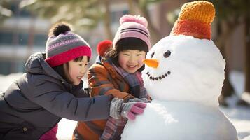 ai generativo niños de diferente etnias edificio monigote de nieve en parque con grande nieve cobija foto