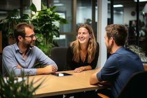 un discusión con el equipo en el oficina.ai generativo foto