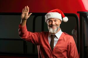 autobús conductor en festivo nuevo años uniforme marcando el comienzo fiesta excursión pasajeros aislado en un blanco antecedentes foto