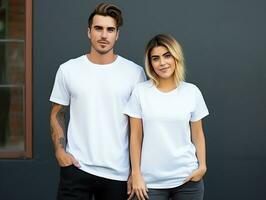 un Pareja novio y Novia vistiendo blanco blanco pareo camisetas Bosquejo para diseño plantilla, ai generado foto