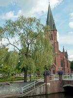 la ciudad de papenburg en alemania foto