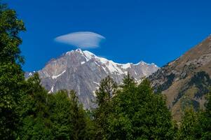 paisaje de los alpes italianos foto