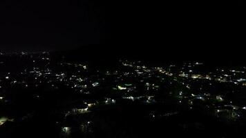 aérien vue de Résidentiel zones dans le ville de gorontalo à nuit. route à nuit video