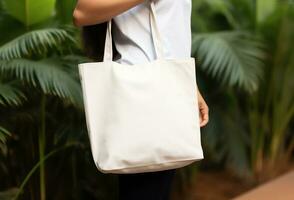 mujer participación blanco vacío lona bolso para compras, eco simpático concepto, ai generado foto