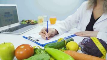 Preparing a diet plan for a healthy life. video