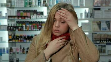 Woman comes to the drugstore with sore throat video