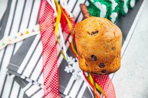 Navidad Panettone horneando dulce Pastelería seco frutas chocolate dulce postre fiesta tratar nuevo año y Navidad celebracion comida comida bocadillo en el mesa Copiar espacio comida antecedentes rústico foto