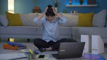 Home office worker woman having a nervous breakdown. video