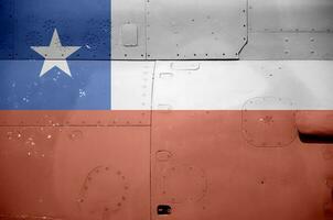 Chile bandera representado en lado parte de militar blindado helicóptero de cerca. Ejército efectivo aeronave conceptual antecedentes foto