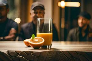 un vaso de naranja jugo sentado en un mesa con dos hombres. generado por ai foto