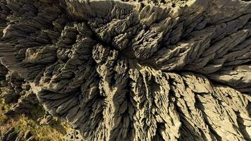 valle de las animas pináculos. Rocha formação perto la paz, Bolívia. aéreo Alto ângulo visualizar. zangão moscas lateralmente video