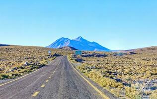 paisajes en el camino a el altiplánico lagunas en el atacama Desierto - san pedro Delaware atacama - Chile foto