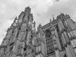 la ciudad de amberes en bélgica foto