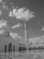 mosque in Abu dhabi photo