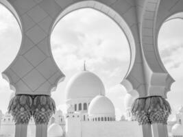 mosque in Abu dhabi photo