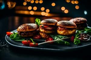 Tres mini deslizadores en un plato con tomate y lechuga. generado por ai foto