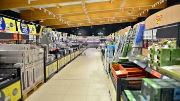 varsovia, Polonia. 12 julio 2023. dentro supermercado lidl.. foto
