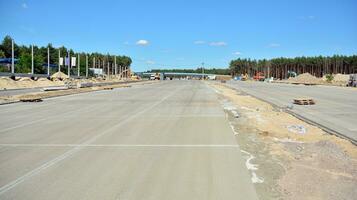 ver de el nuevo autopista debajo construcción. foto