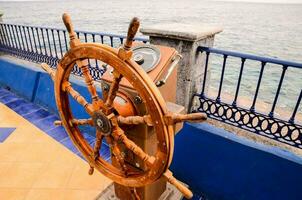 Ship steering wheel photo