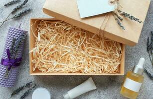 Carton box, Beauty Subscription Service photo