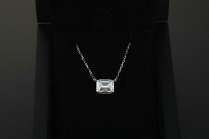 White Gold Diamond Pendant Necklace photo