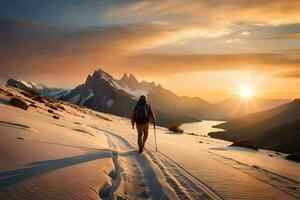 un hombre caminando en nieve cubierto montaña a puesta de sol. generado por ai foto