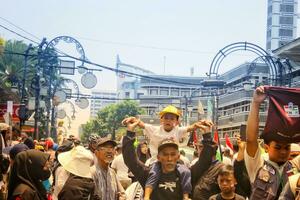 Bandung ciudad, Oeste Java, Indonesia. 21 octubre 2023. demostración en secundario gratis Palestina. libertad para Palestina. foto