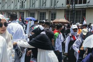 Bandung ciudad, Oeste Java, Indonesia. 21 octubre 2023. demostración en secundario gratis Palestina. libertad para Palestina. foto