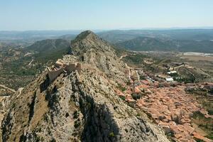 aéreo ver de el templarios castillo de castellote foto