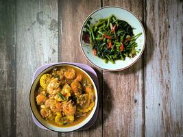 Stir fry spinach and spicy corn soup with extra shrimp photo