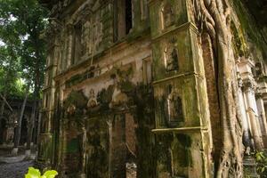 Baisrshi Zamindar Bari or Rajendra Babur haveli is a old historical zamindar house in Faridpur- Bangladesh photo