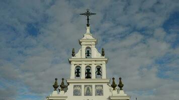 Iglesia de rocio Virgen en huelva un primavera tarde video